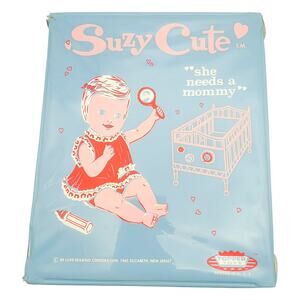 Vintage 1965 Suzy Cute Blue Baby Doll Trunk Carrier w/Doll Clothes Topper Toys